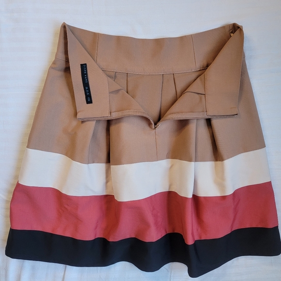 Zara Basic Color Block skirt pleated. Pockets. Tan Cream red black. M - Picture 3 of 8